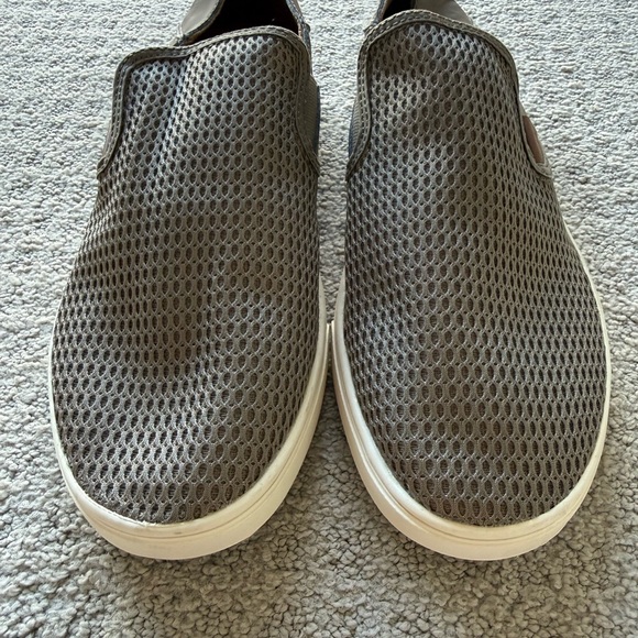 OluKai Pehuea Women's Slip-On Sneakers.
